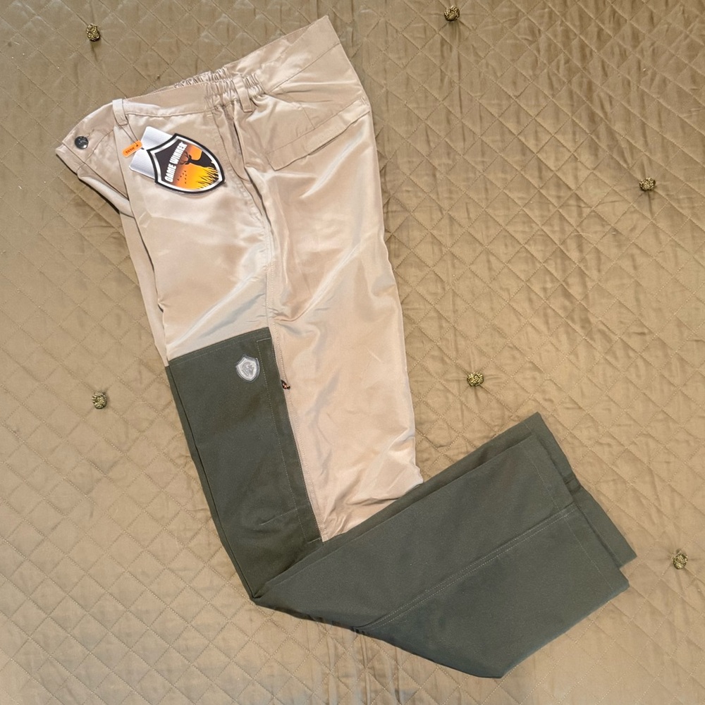 Men’s Game Winner Tan and Green Field Pants size M 32-34